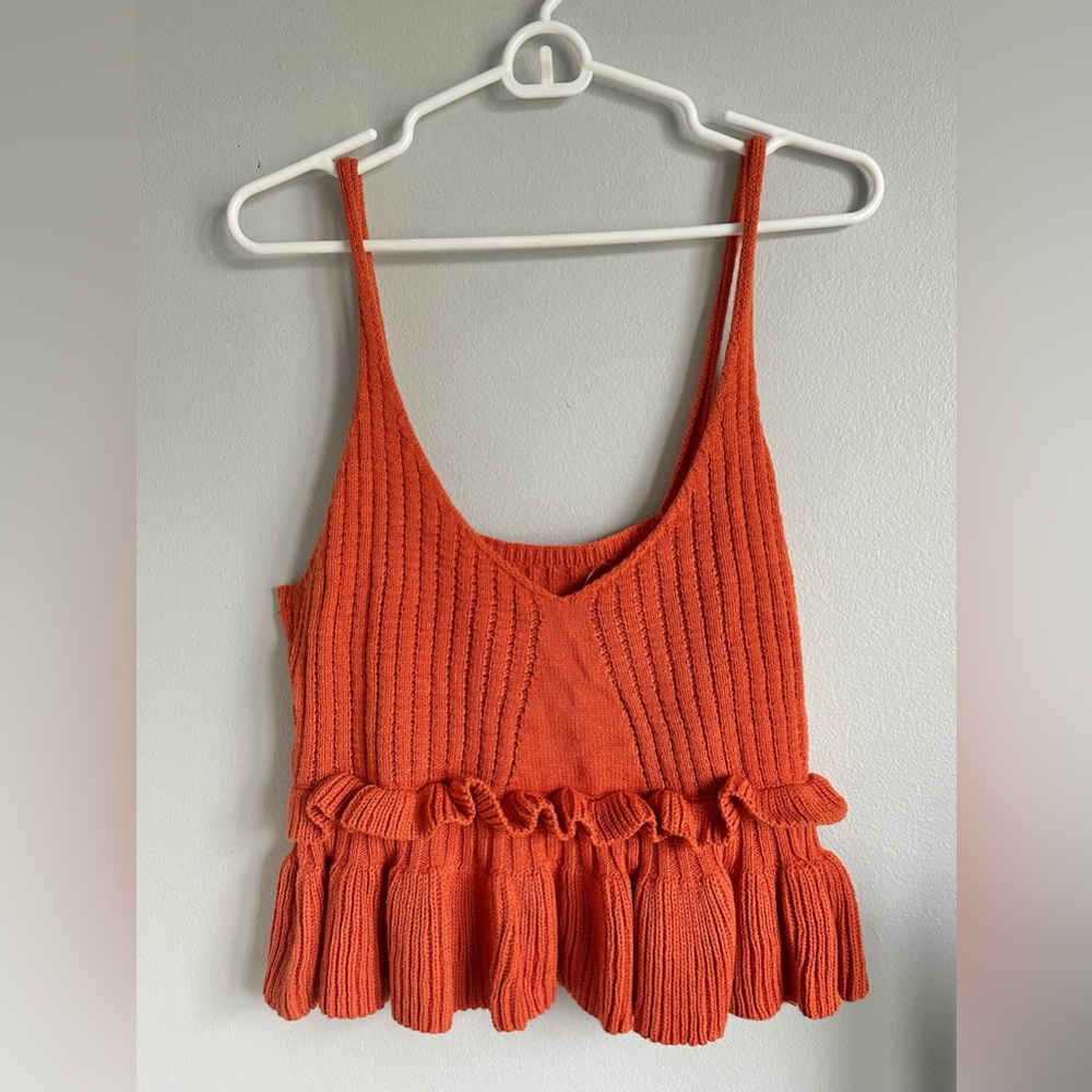 Cropped Ruffle Tank Sweater - Picture 5 of 5
